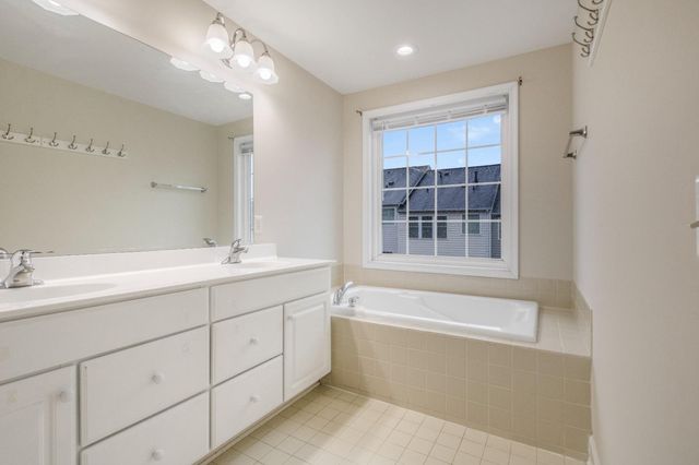 14741 POTOMAC BRANCH DR, Woodbridge, VA 22191