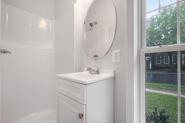 14741 POTOMAC BRANCH DR, Woodbridge, VA 22191