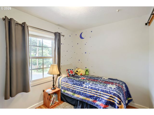 8340 Sw 14TH Ave, Portland, OR 97219