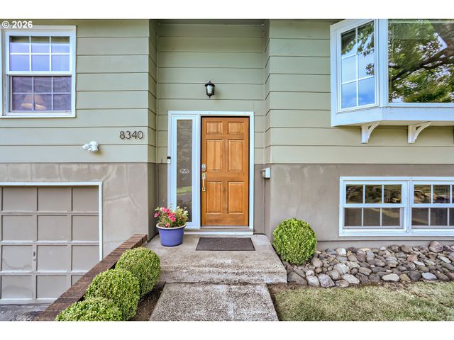8340 Sw 14TH Ave, Portland, OR 97219