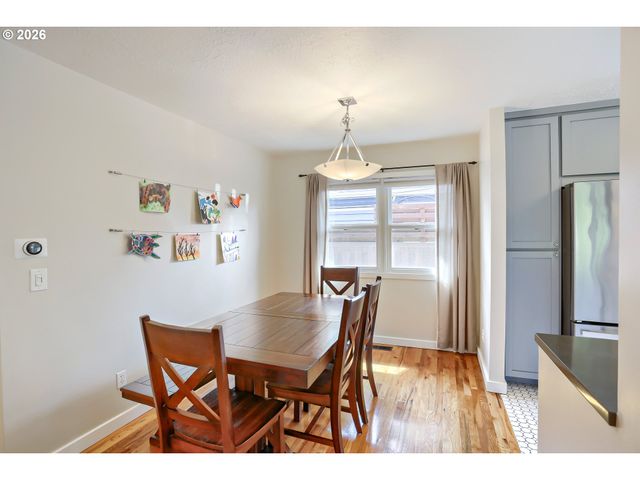 8340 Sw 14TH Ave, Portland, OR 97219