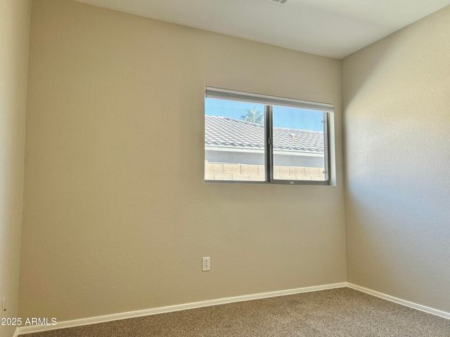 2280 E HAZELTINE Way, Chandler, AZ 85249