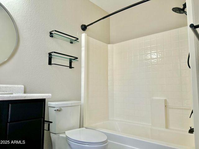 2280 E HAZELTINE Way, Chandler, AZ 85249