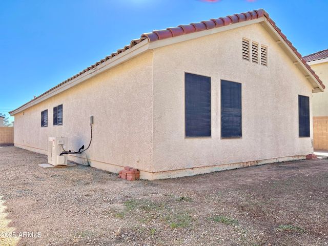 2280 E HAZELTINE Way, Chandler, AZ 85249