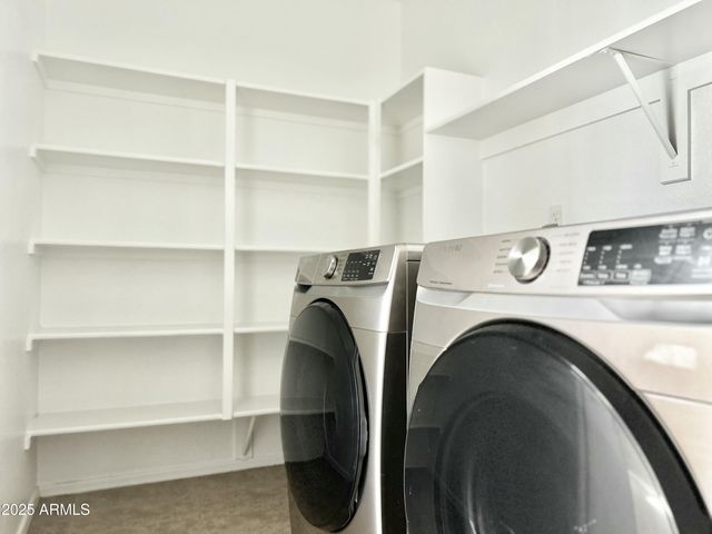 2280 E HAZELTINE Way, Chandler, AZ 85249