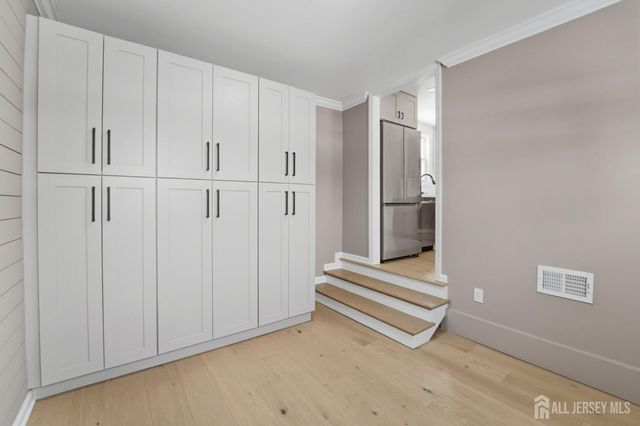 35 Murray Avenue, Piscataway, NJ 08854