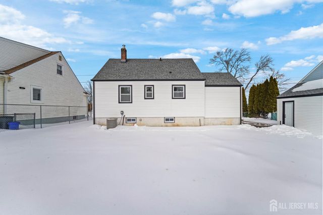 35 Murray Avenue, Piscataway, NJ 08854