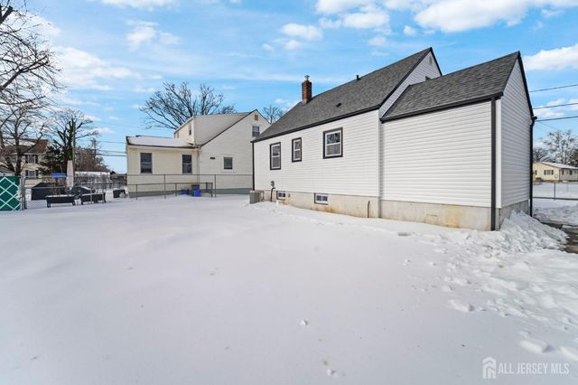 35 Murray Avenue, Piscataway, NJ 08854