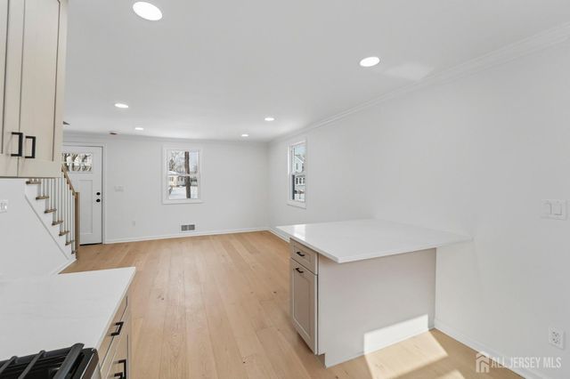 35 Murray Avenue, Piscataway, NJ 08854