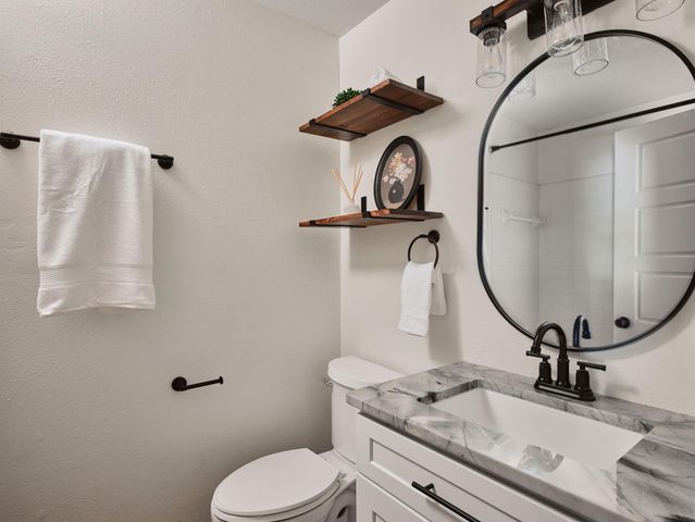 1907 Northwest BLVD, Georgetown, TX 78628