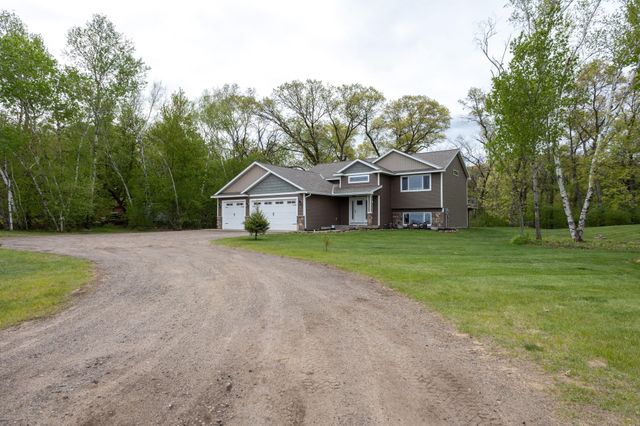 7956 325th Avenue NW, Princeton, MN 55371