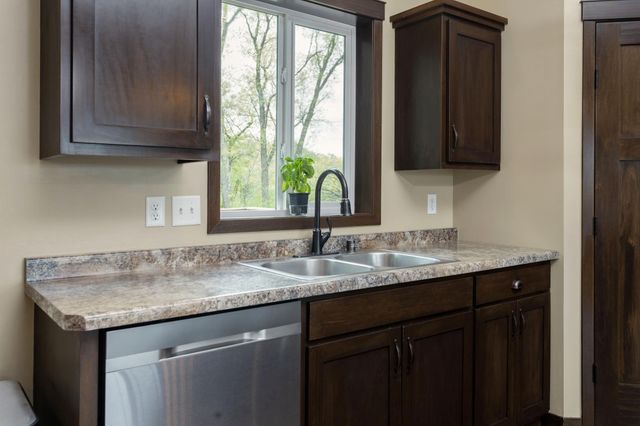 7956 325th Avenue NW, Princeton, MN 55371