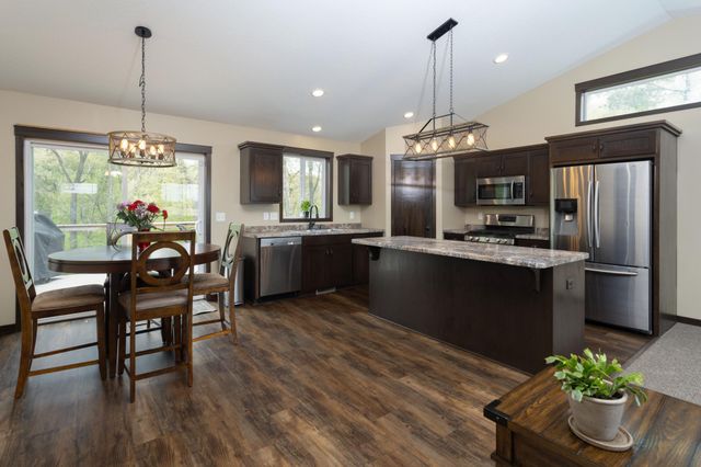 7956 325th Avenue NW, Princeton, MN 55371