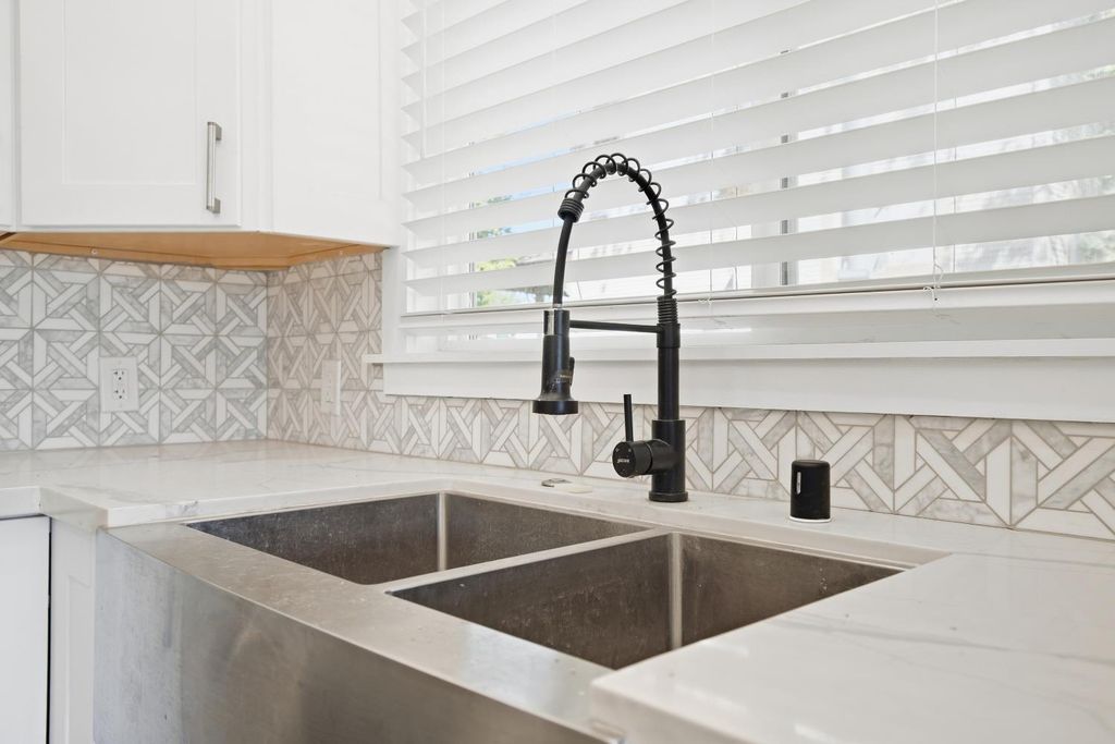Image 14 of property listing at 2111 Stillman Street, Selma, CA 93662