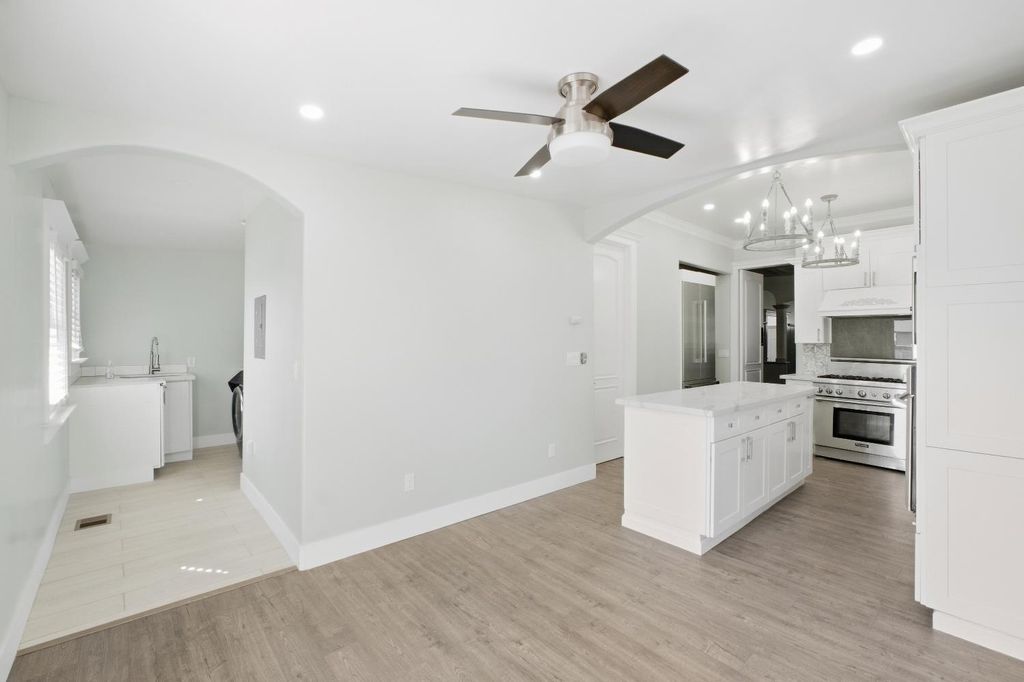 Image 20 of property listing at 2111 Stillman Street, Selma, CA 93662