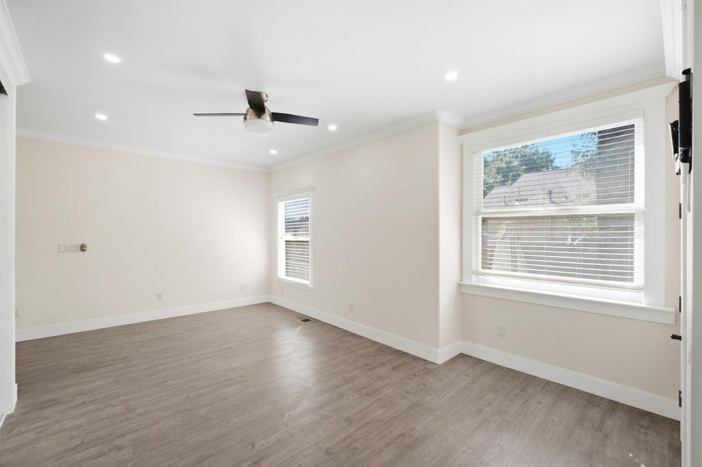 Image 22 of property listing at 2111 Stillman Street, Selma, CA 93662