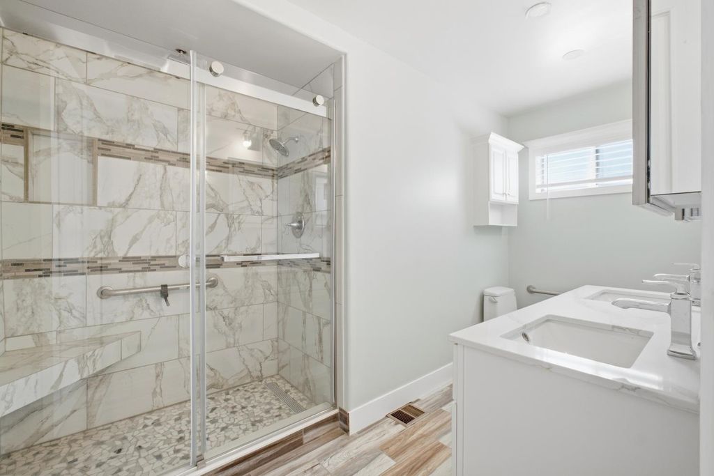 Image 25 of property listing at 2111 Stillman Street, Selma, CA 93662