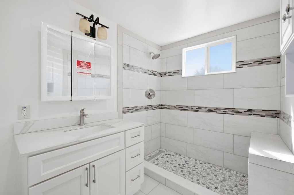 Image 37 of property listing at 2111 Stillman Street, Selma, CA 93662