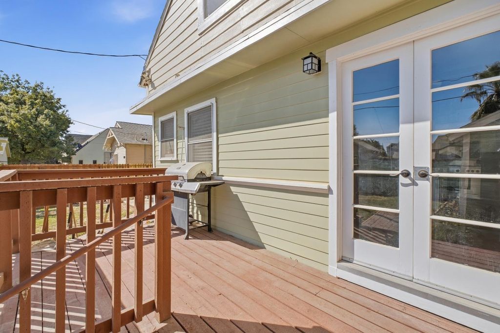 Image 40 of property listing at 2111 Stillman Street, Selma, CA 93662