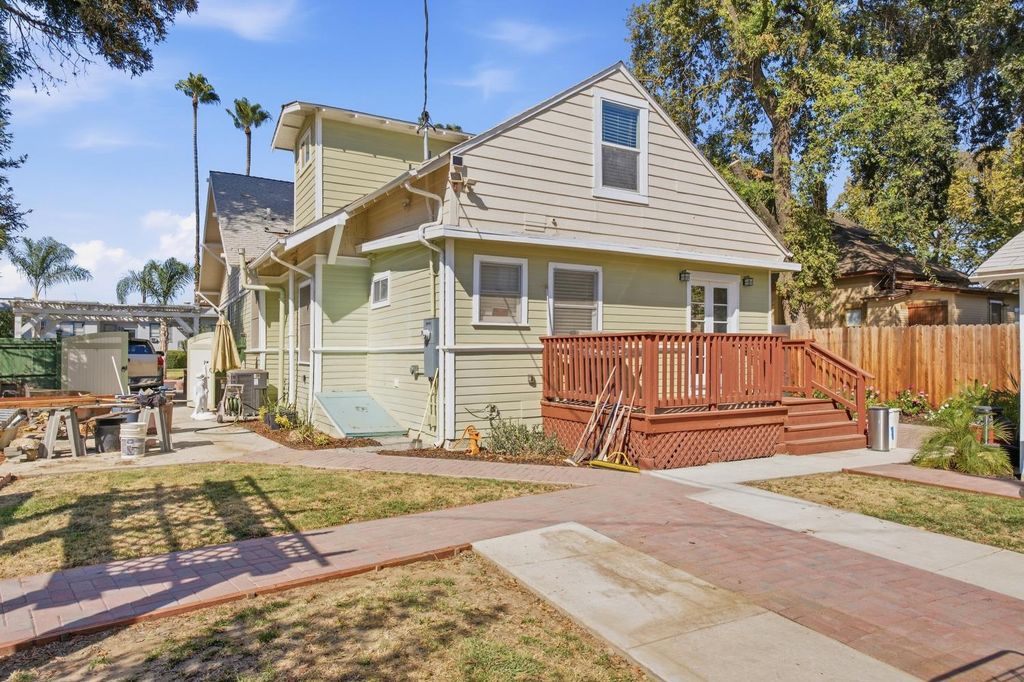 Image 41 of property listing at 2111 Stillman Street, Selma, CA 93662