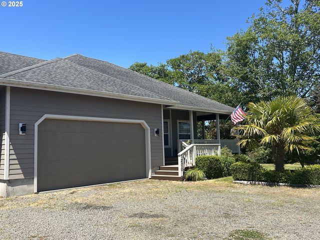 7200 ORTELIUS Dr, Ilwaco, WA 98624