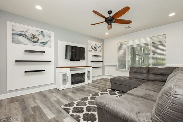 4529 Eagle Nest Peak Street, Las Vegas, NV 89129