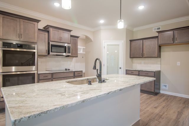 252 Autumnwood Farms, Clarksville, TN 37042