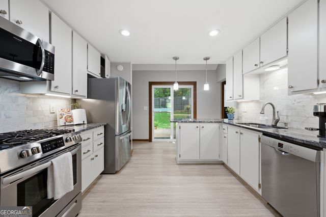 539 Charing Cross Drive, Marietta, GA 30066