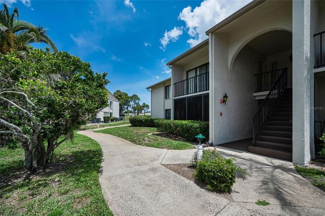 1870 PINE RIDGE WAY W G1, Palm Harbor, FL 34684