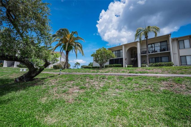 1870 PINE RIDGE WAY W G1, Palm Harbor, FL 34684