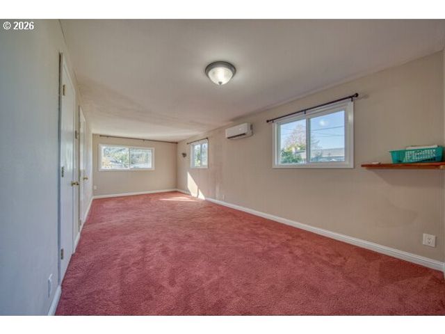 2950 GREENBRIAR St, Reedsport, OR 97467