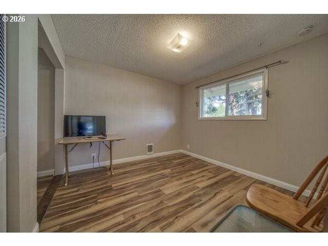 2950 GREENBRIAR St, Reedsport, OR 97467