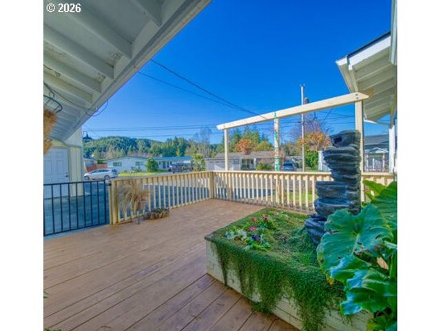 2950 GREENBRIAR St, Reedsport, OR 97467