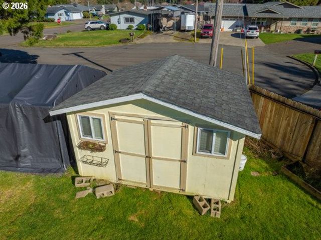 2950 GREENBRIAR St, Reedsport, OR 97467