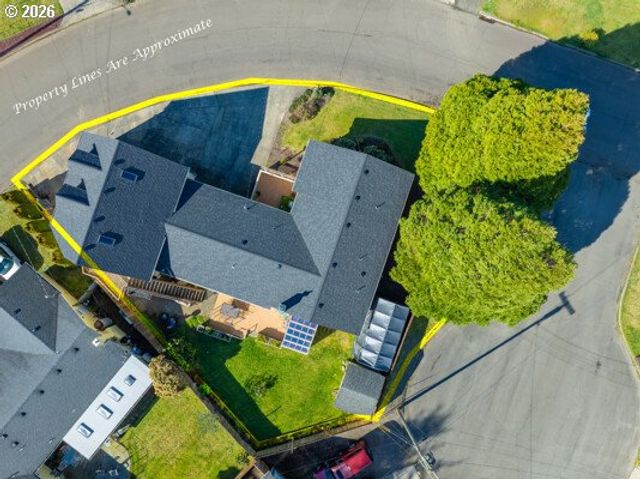 2950 GREENBRIAR St, Reedsport, OR 97467