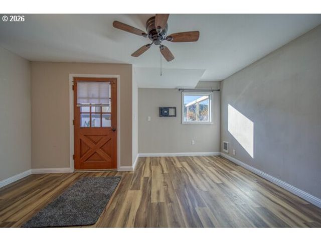 2950 GREENBRIAR St, Reedsport, OR 97467