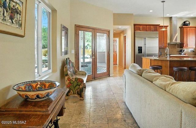 8041 E Alvin Road, Tucson, AZ 85750