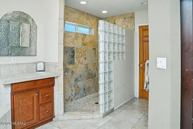 8041 E Alvin Road, Tucson, AZ 85750
