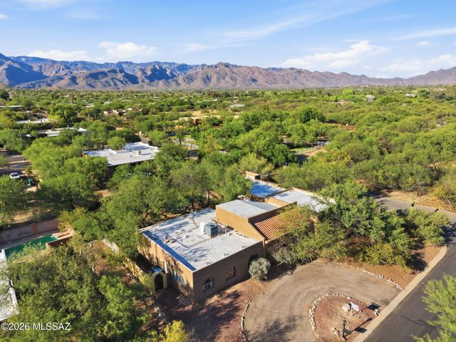 8041 E Alvin Road, Tucson, AZ 85750