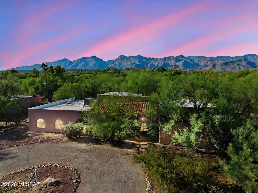 8041 E Alvin Road, Tucson, AZ 85750