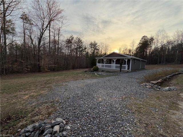 1202 Farm Road, Pilot Mountain, NC 27041