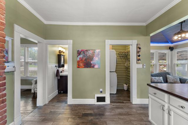 422 Jefferson Avenue, Chesterton, IN 46304