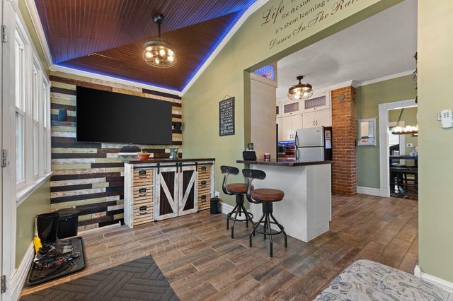 422 Jefferson Avenue, Chesterton, IN 46304