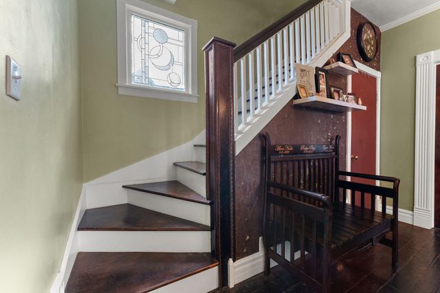 422 Jefferson Avenue, Chesterton, IN 46304