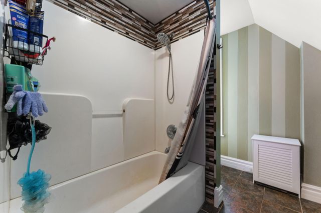 422 Jefferson Avenue, Chesterton, IN 46304