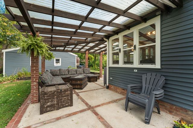 422 Jefferson Avenue, Chesterton, IN 46304