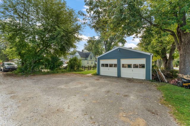 422 Jefferson Avenue, Chesterton, IN 46304