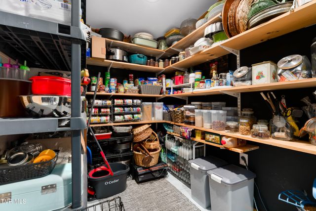 326 Grindstaff Road, Butler, TN 37640