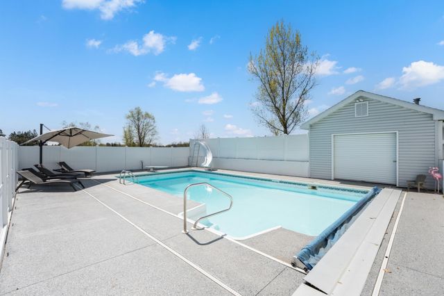 1653 Bear Meadow Lane SE, Rochester, MN 55904