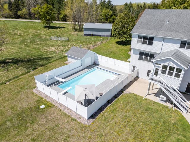 1653 Bear Meadow Lane SE, Rochester, MN 55904